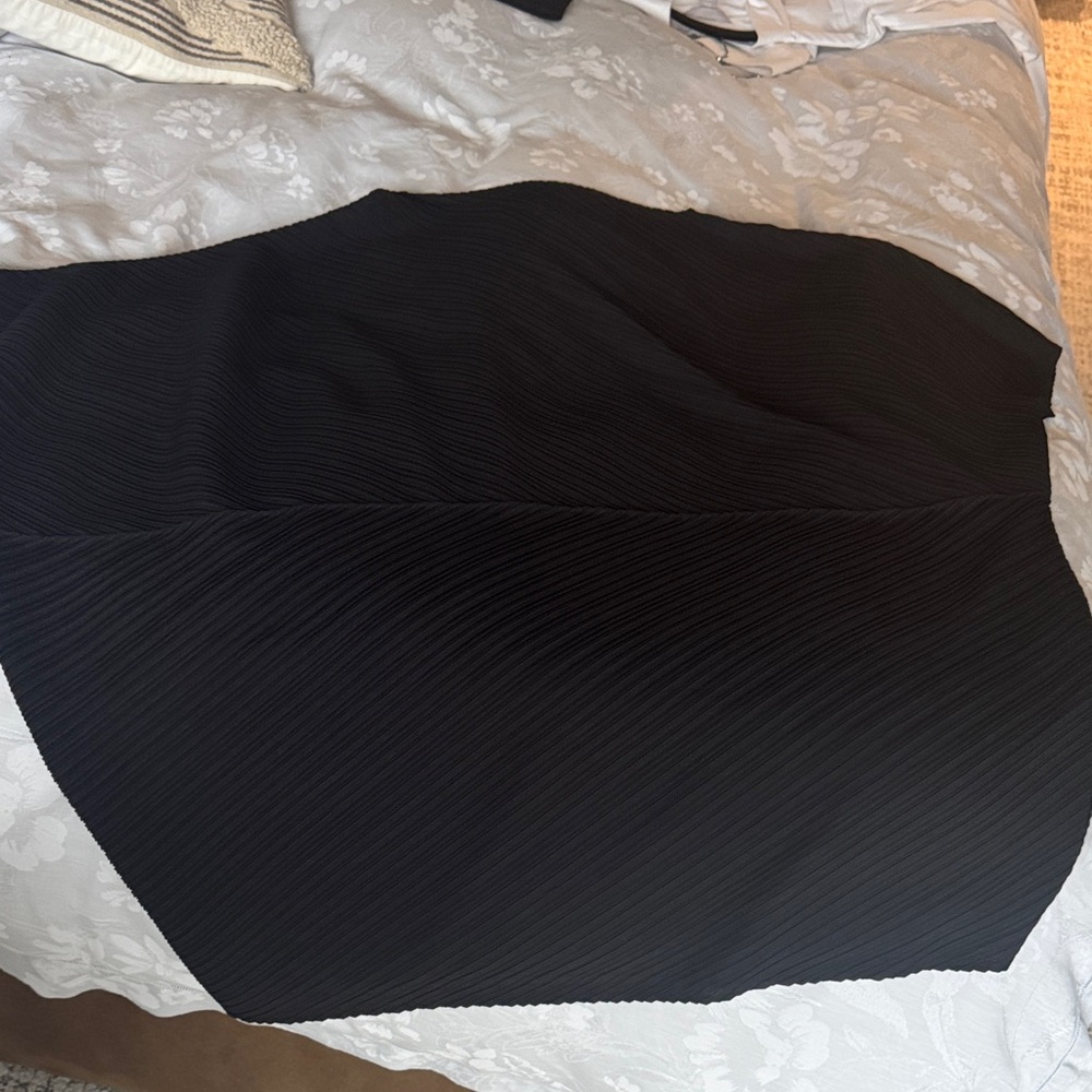 Classic Black Textured A-Line Skirt - Women